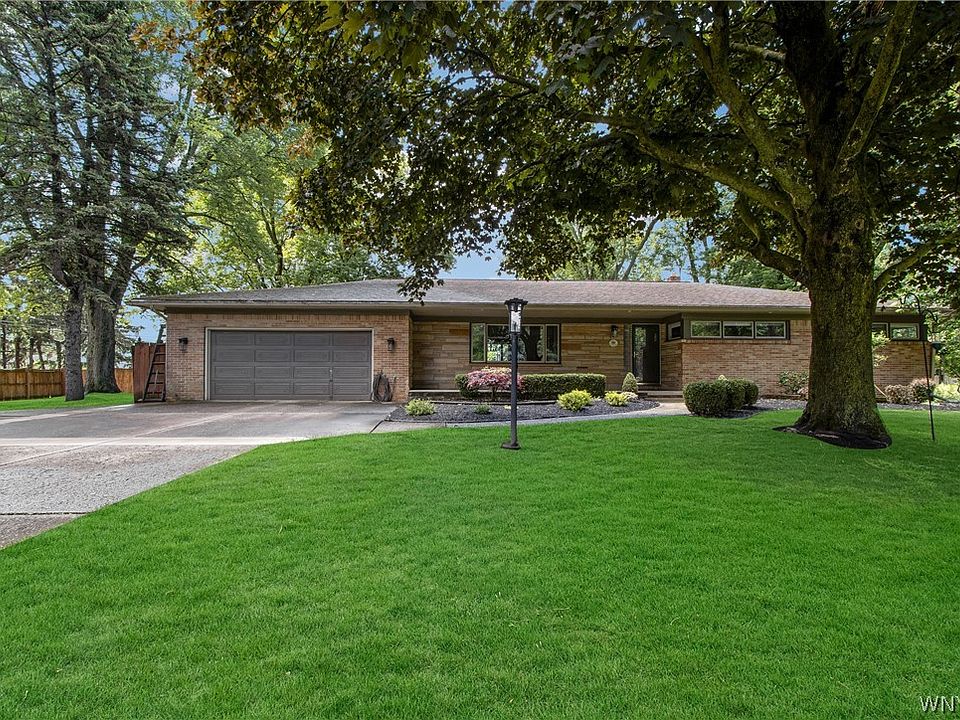 1st image of 8225 Sheridan Dr