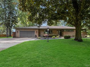 8225 Sheridan Dr, Williamsville, NY 14221