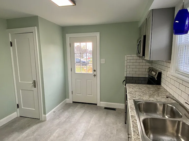 2018 Glynn Ave #2018 — Photo 10