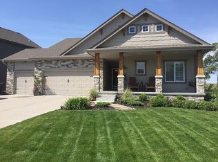 17037 Aurora St, Omaha, NE 68136