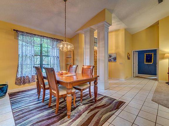 3rd image of 5801 Piney Lane Dr