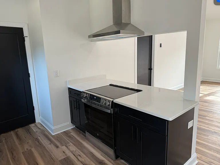 6408 Bishop Ave — Photo 7
