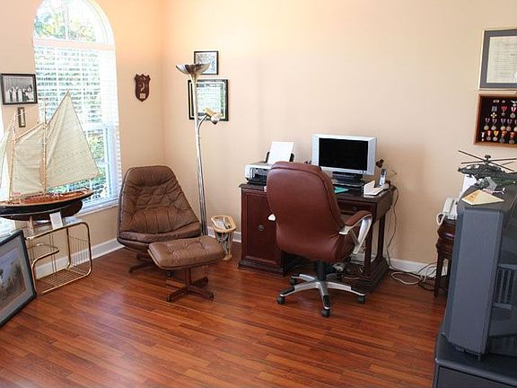 3rd image of 2652 Aloma Oaks Dr