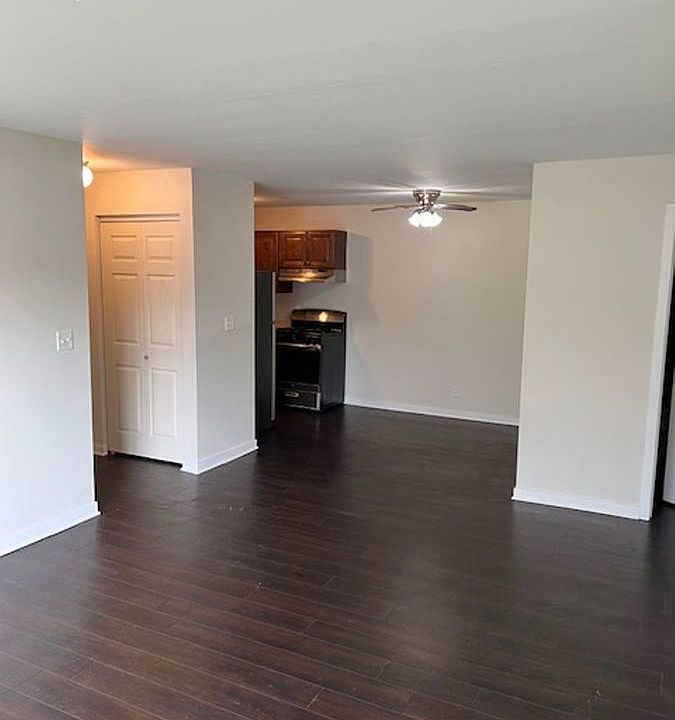 1500 Light Rd Oswego IL Zillow