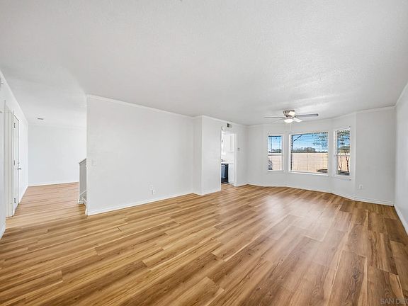 5th image of 2590 W Elm Ave