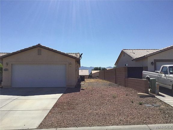 3rd image of 4467 S Caitlan Ave