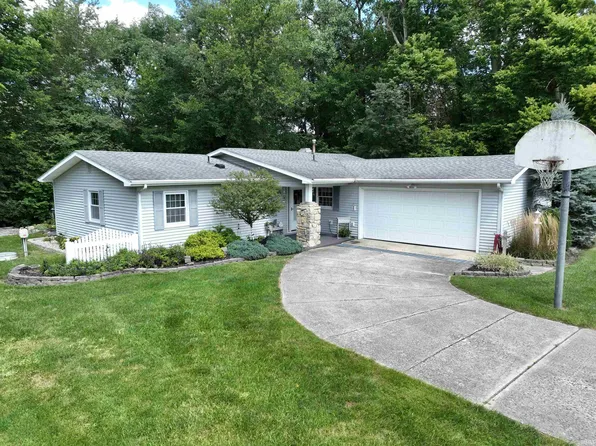 1644 N Royal Oaks Dr, Monticello, IN 47960