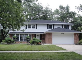 17737 Cherrywood Ln, Homewood, IL