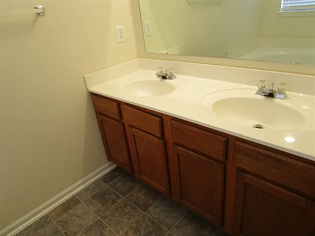 5964 Keensburg Dr — Photo 22