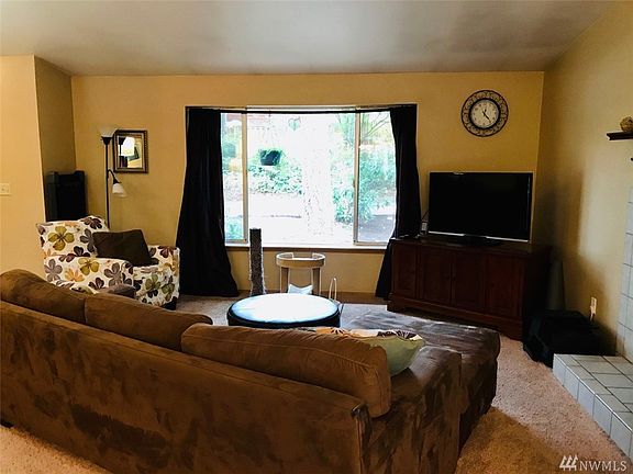 4th image of 14314-16 45th Avenue Ct NW