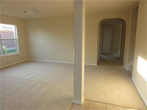 4th image of 16930 Becketts Oak Ct