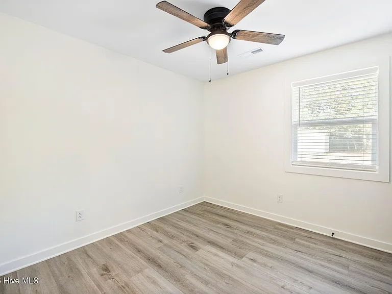 757 Silver Lake Rd — Photo 28