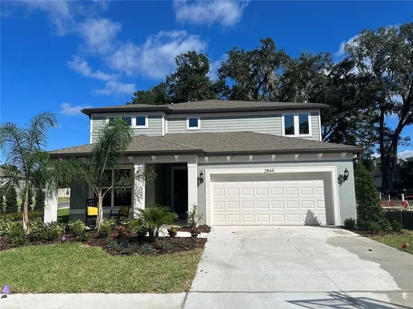2844 Yellow Barn Ln, Valrico, FL 33594