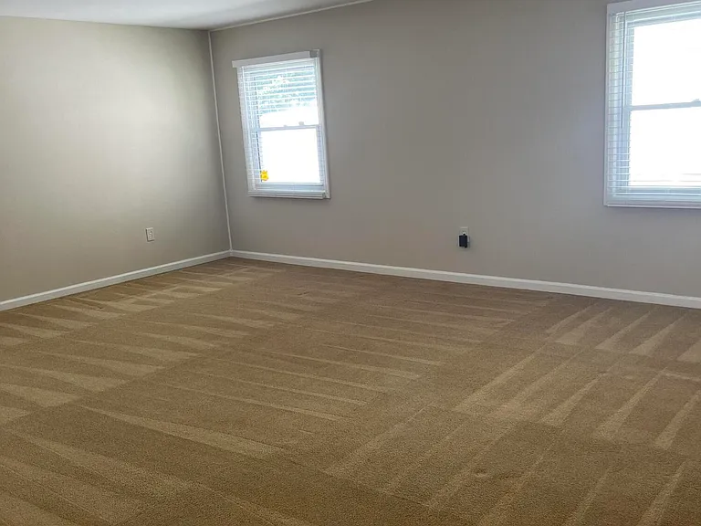 32 Idlewild Ln — Photo 8