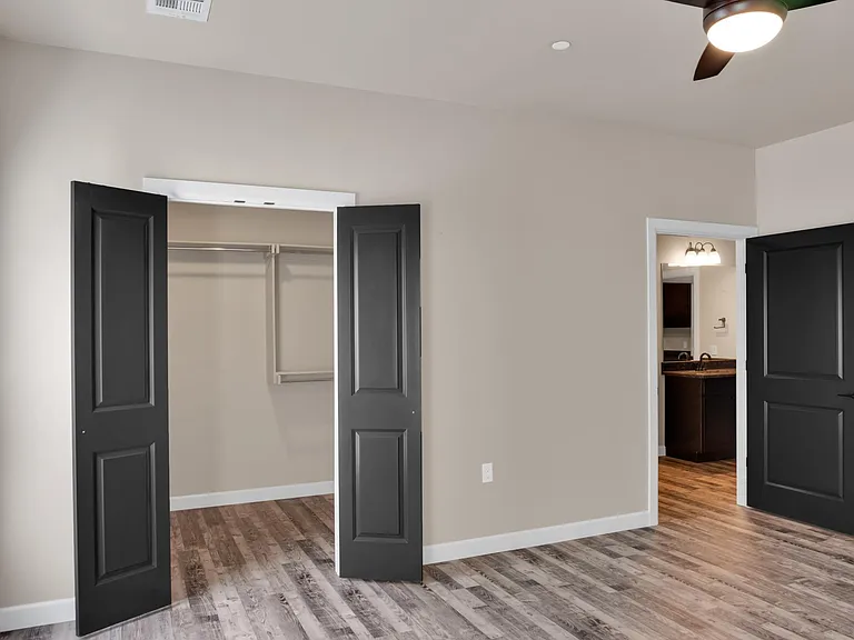 8535 Cedar Oaks Cir — Photo 18