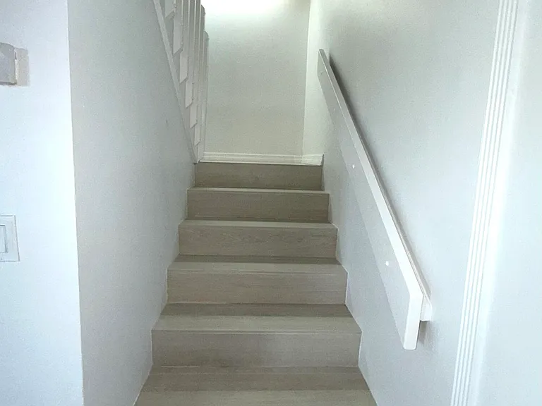 3757 Victoria Dr — Photo 11