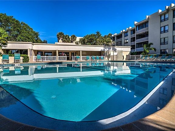 2nd image of 2616 Cove Cay Dr Unit 702