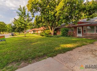 1525 Hartford Rd #1525, Manhattan, KS 66502