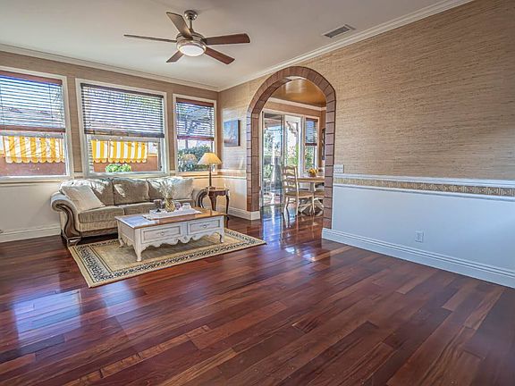 4th image of 27887 Skycrest Cir