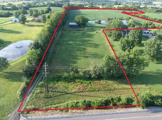 8061 Perryville Rd, Danville, KY 40422