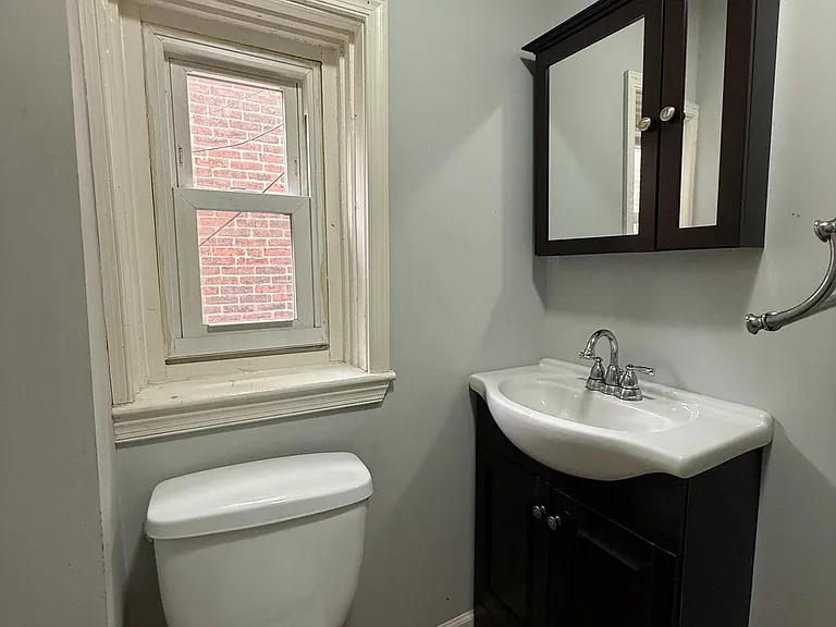 3258 N Park Ave #2F — Photo 5