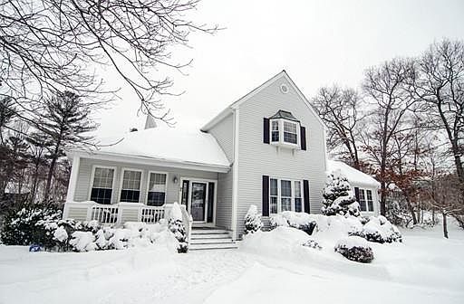 2nd image of 2 Monticello Cir