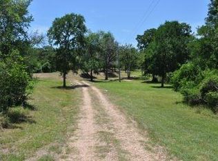 385 Spanish Canyon Trl, West Point, TX 78963