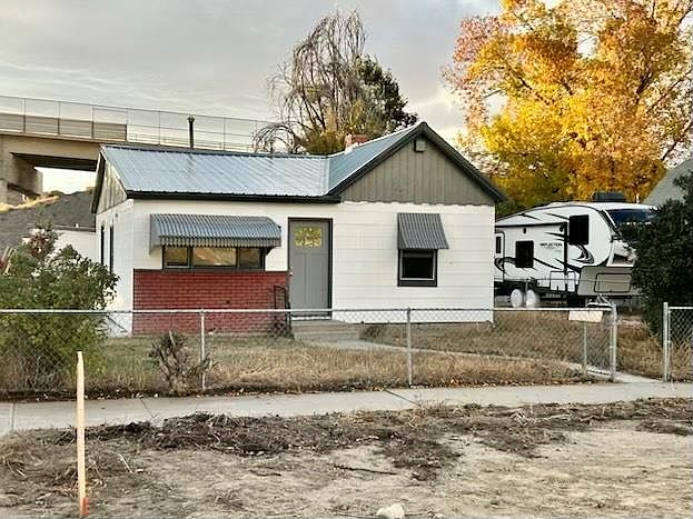1st image of 640 South 6th St