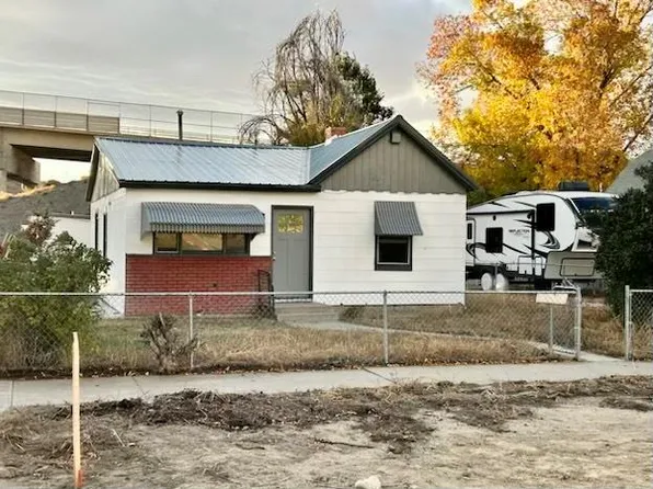 640 South 6th St, Greybull, WY 82426