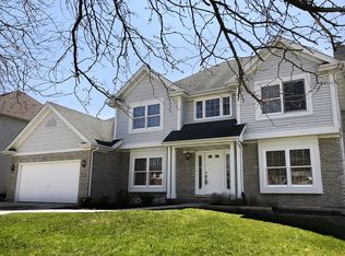 1686 Ithaca Dr, Naperville, IL 60565