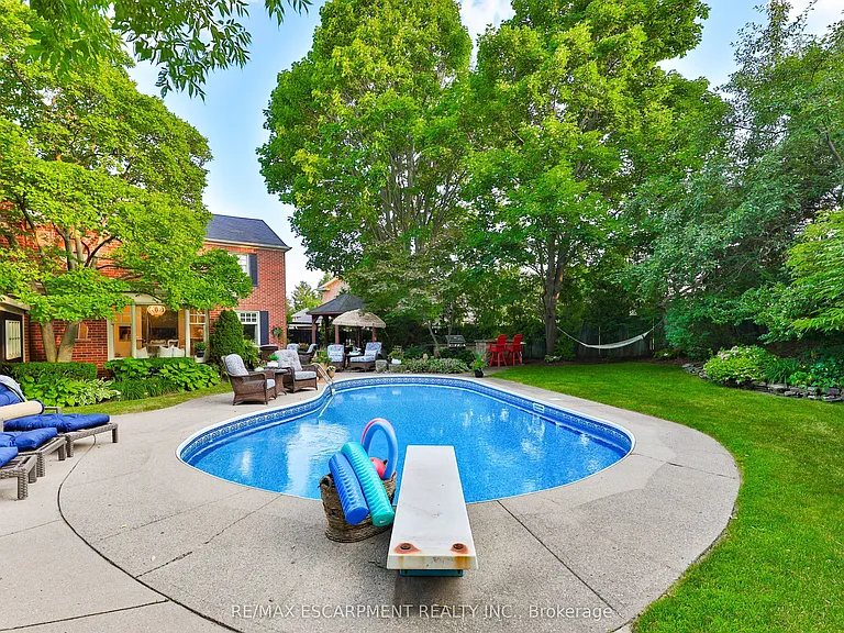 3555 Kingbird Ct — Photo 46