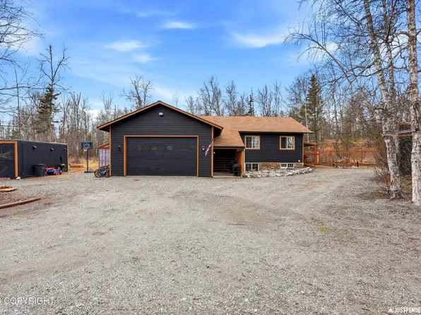 1400 N Armor Ct, Wasilla, AK 99654