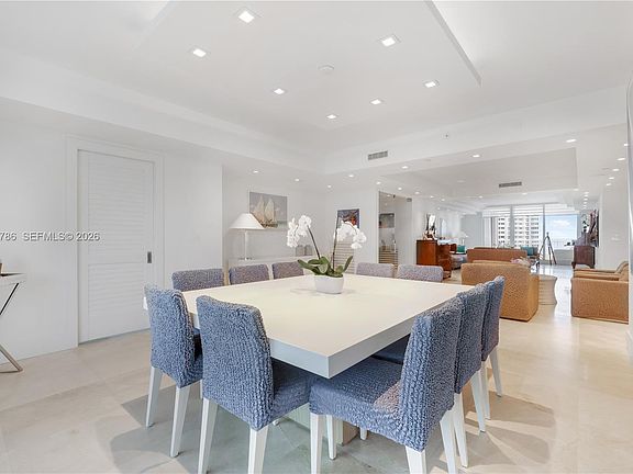 3rd image of 789 Crandon Blvd APT 1003