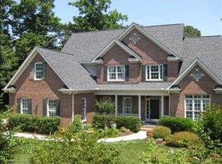 2821 La Manga Dr, Raleigh, NC 27610