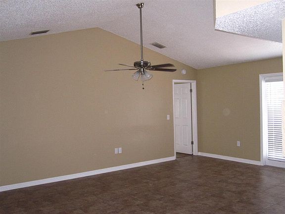3rd image of 2630 Blossom Lake Dr