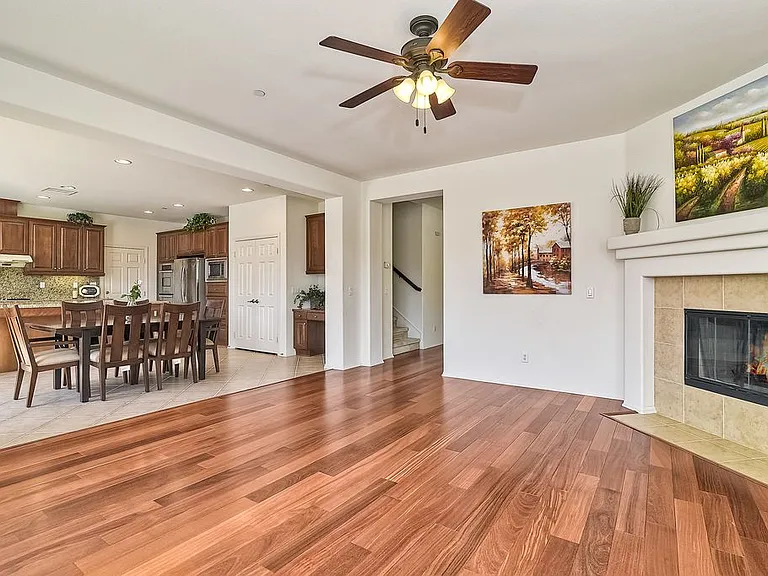 Black Granite Dr — Photo 6