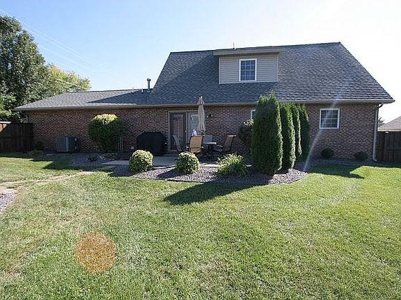 4th image of 102 W Savannah Dr