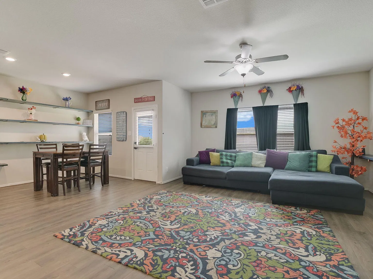 4 bed, 2.5 bath, 2479 sqft, $2,300 — Photo 4