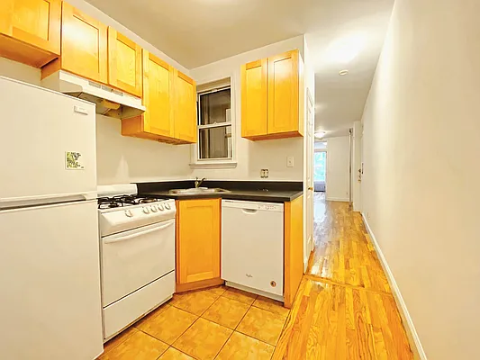 Rented by Corcoran | media 48