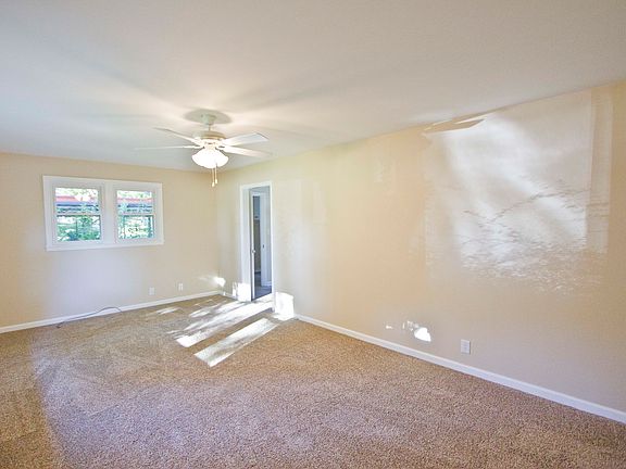5th image of 14 Covington St