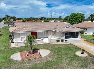 1 Windsor Dr, Englewood, FL 34223