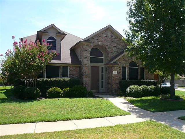 1st image of 2102 Valley Creek Dr