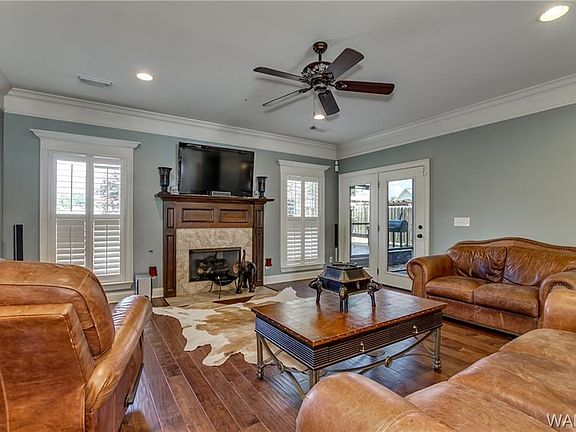 5th image of 4100 Evangeline Way