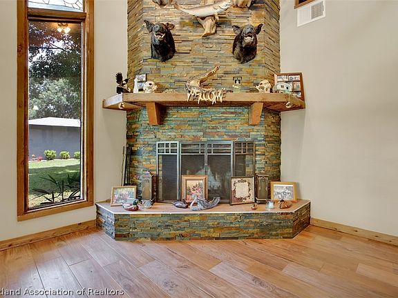 2nd image of 4734 Monterey Dr