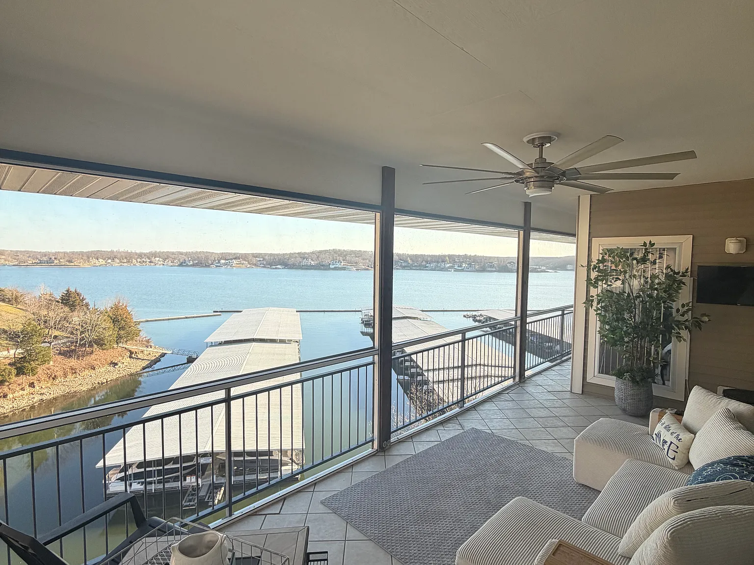 3 bed, 1737 sqft, $2,500 — Photo 2