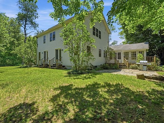 5th image of 28 Hulst Rd