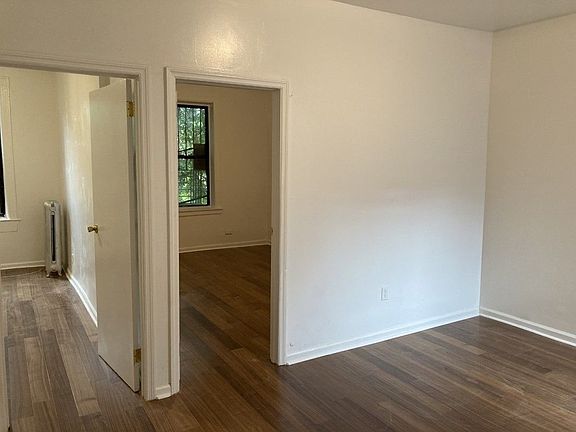 2nd image of 90-26 Sutphin Blvd #2R