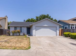 404 Chaco Canyon Ct, Petaluma, CA 94954