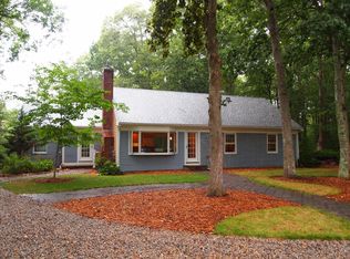 8 Moody Cir, Sandwich, MA 02563