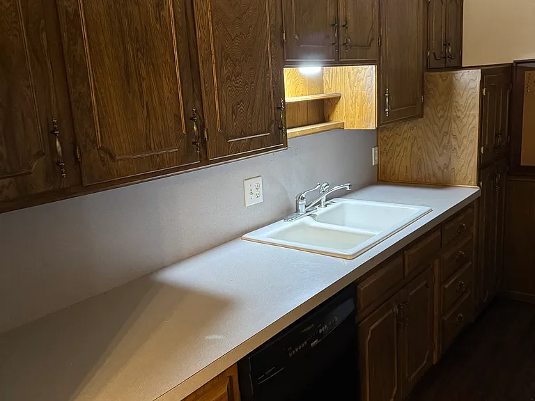 1806 Crescent Dr — Photo 7